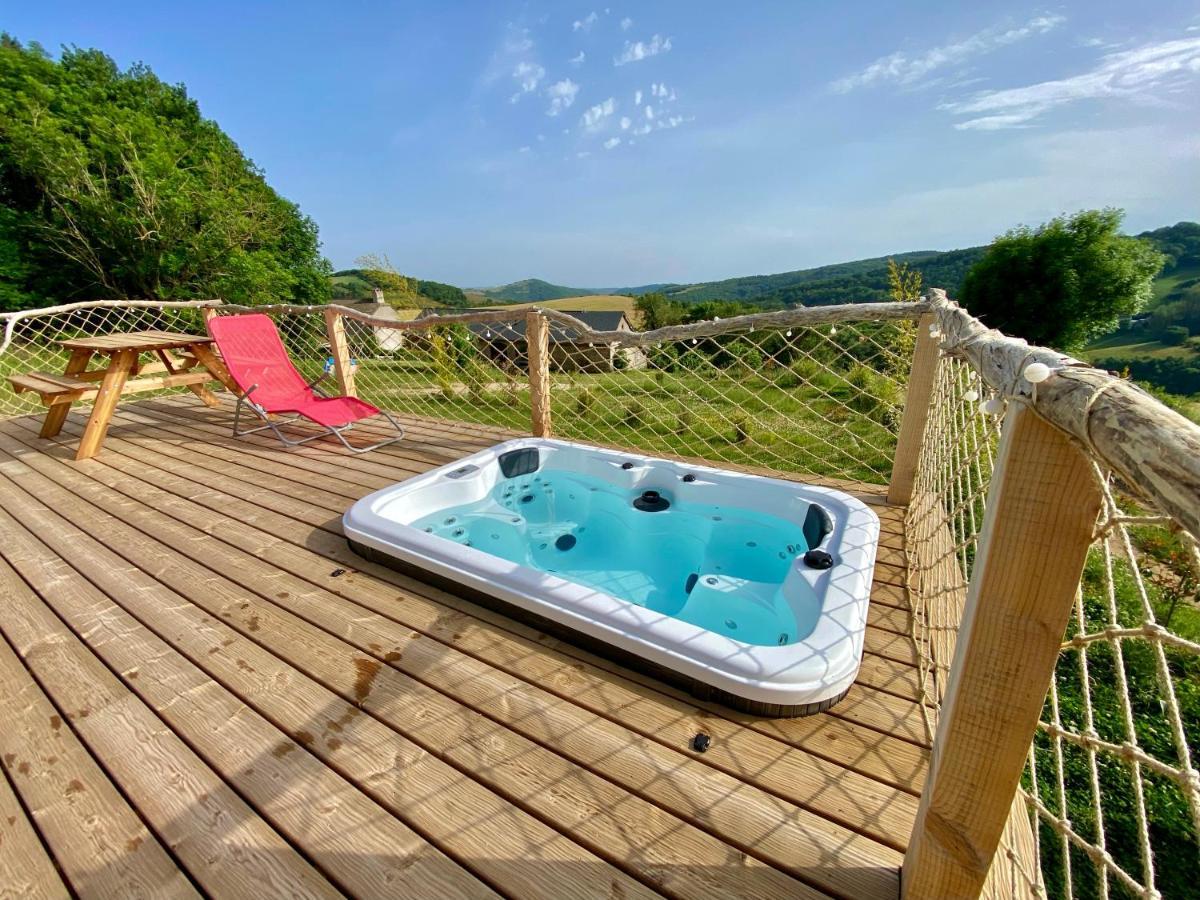 Yourte 2-4 Personnes Avec Spa Saint-Laurent-de-Lévézou Buitenkant foto